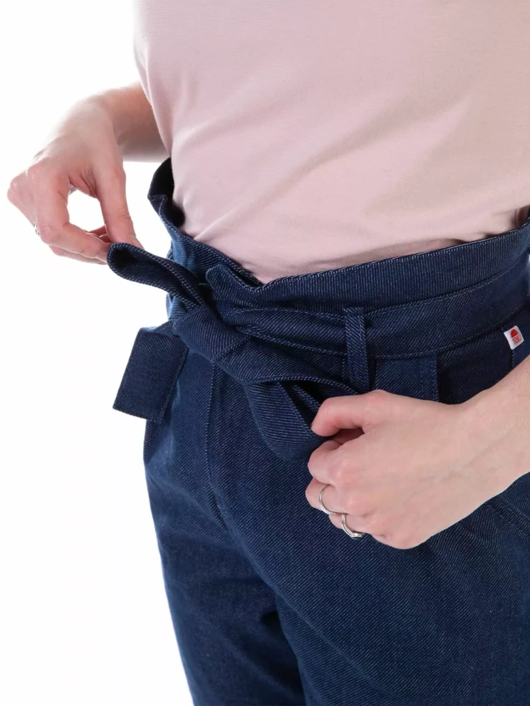 1083 - PANTALON NOUE CAROTTE 209H coton bio uni bleu