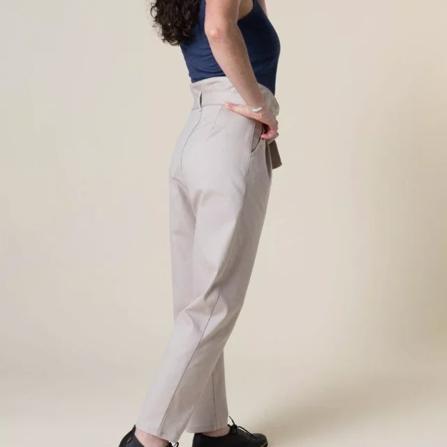 1083 - PANTALON NOUE CAROTTE 209H coton bio uni beige
