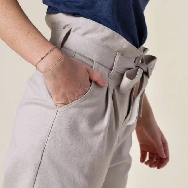 1083 - PANTALON NOUE CAROTTE 209H coton bio uni beige