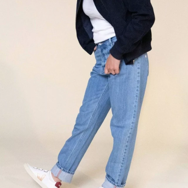 1083 - JEANS BOYFRIEND 224N DELAVE 100 % coton bio indigo clair femme