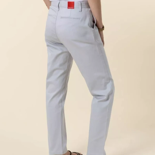 1083 - CHINO AJUSTE 263N coton bio filidenim flex uni bleu glacier Femme