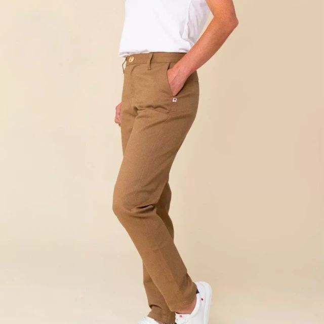 1083 - CHINO AJUSTE 263N marron clair coton bio filidenim flex Femme