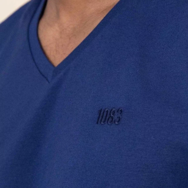 1083 - T-SHIRT BRODE COL V 301 UNI coton bio bleu marine Homme