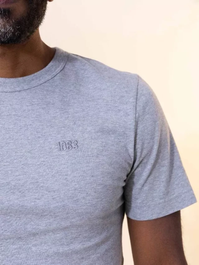 1083 - T-shirt droit brode 304 uni