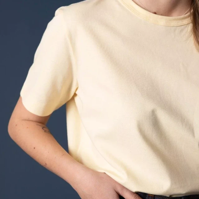 1083 - T-SHIRT DROIT 404 UNI coton bio jaune pastel Femme