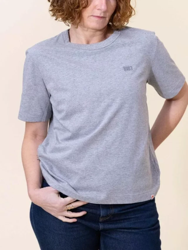 1083 - T-shirt droit brode 404