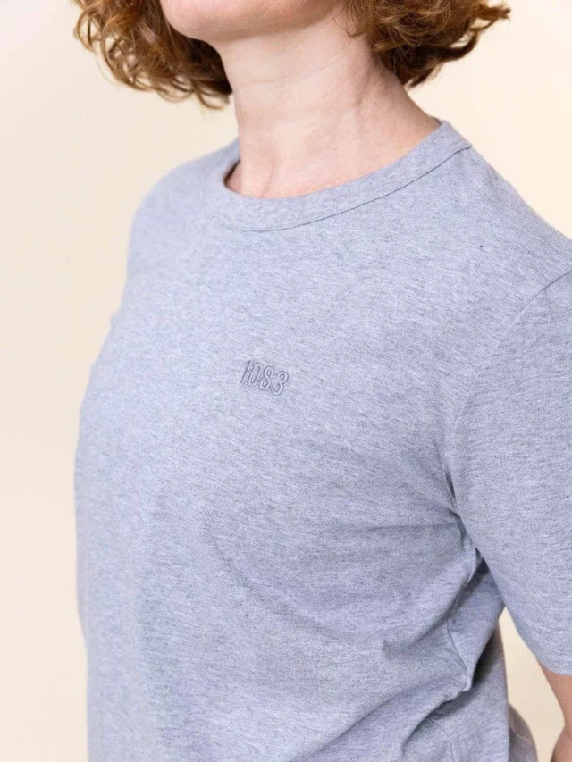 1083 - T-SHIRT DROIT BRODE 404 coton bio gris chiné Femme