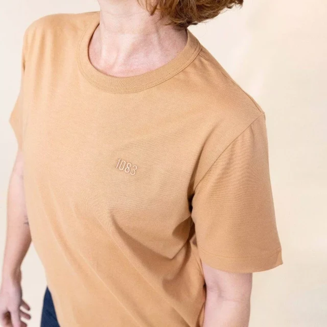 1083 - T-SHIRT DROIT BRODE 404 coton bio marron argile Femme
