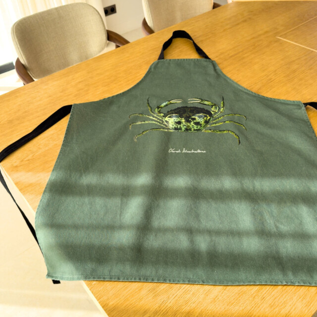 varek.illustrations - Tablier Vert Fougère 100% coton : Le Crabe Vert