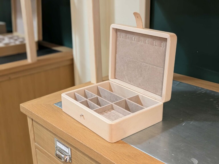 Manufacture Jacquemin - Coffret à bijoux en érable grand modèle