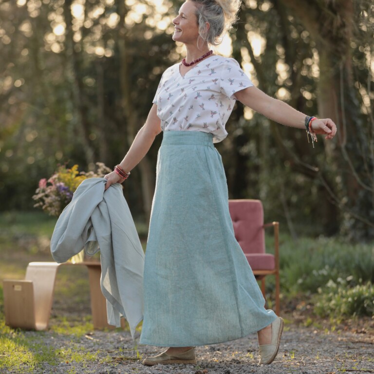 Meta SS25 - Jupe longue Maya - lin chiné bleu doux – L