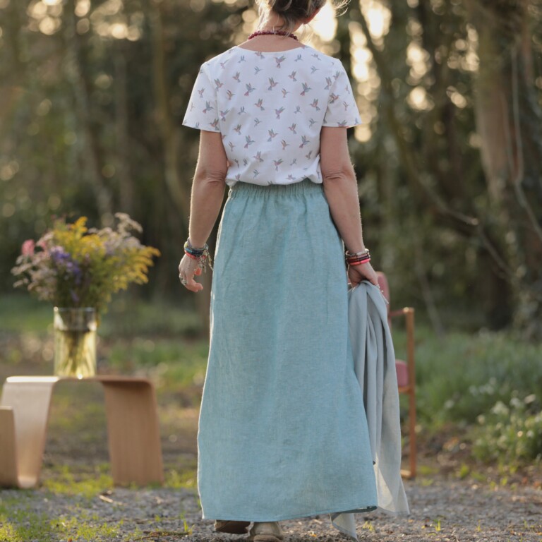 Meta SS25 - Jupe longue Maya - lin chiné bleu doux – L