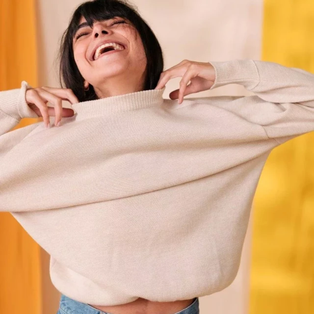 1083 - PULL LAINE MERINOS LARGE 653 sable Femme