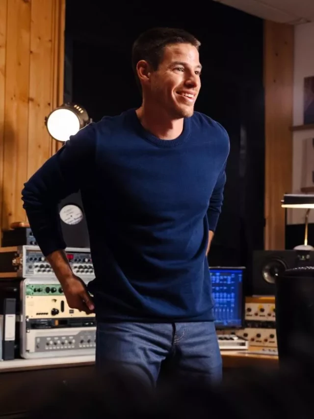 1083 - Pull 701 essentiel