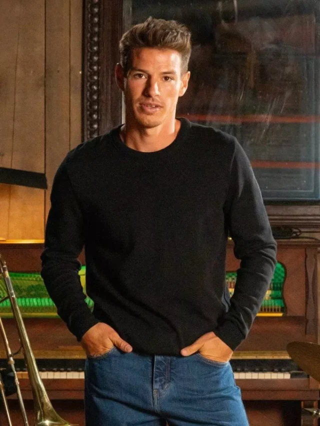 1083 - Pull 701 essentiel