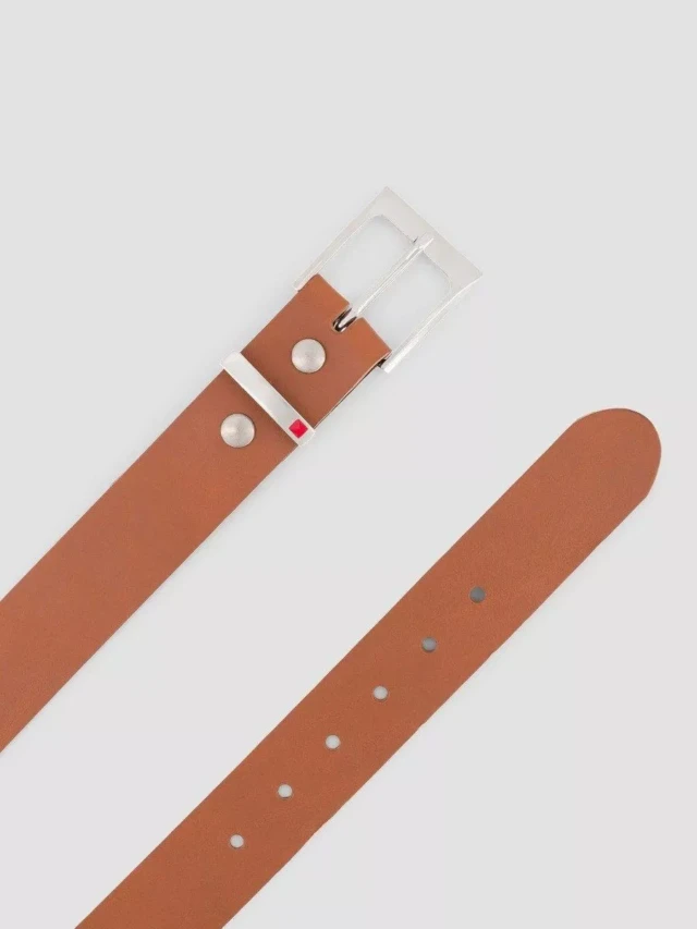 1083 - CEINTURE BOUCLE CARREE 810 cuir camel Unisexe