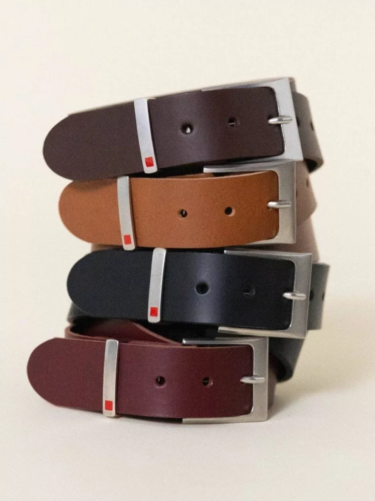 1083 - CEINTURE BOUCLE CARREE 810 cuir marron Unisexe