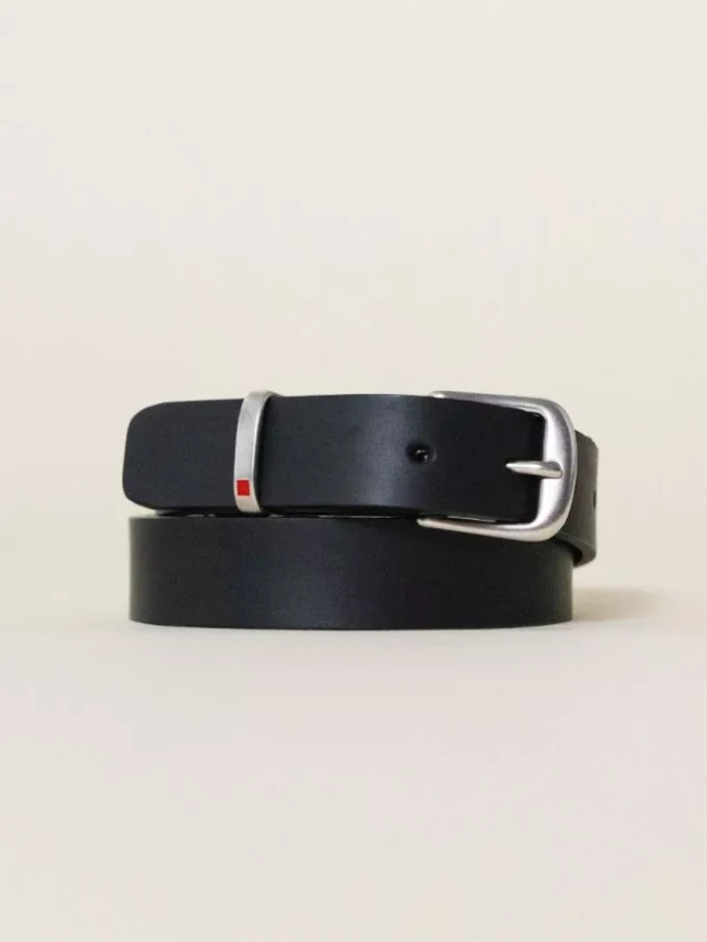 1083 - CEINTURE BOUCLE CARROND 821 cuir noir Unisexe