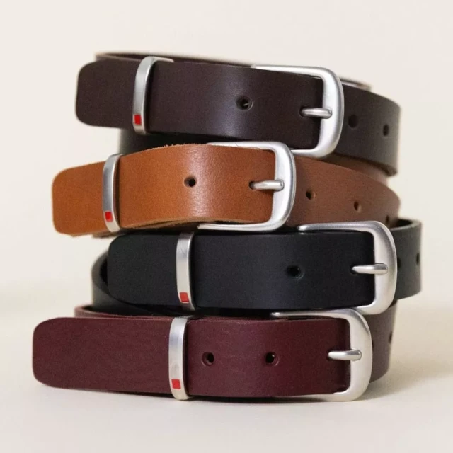 1083 - CEINTURE BOUCLE CARROND 821 cuir bordeaux Unisexe
