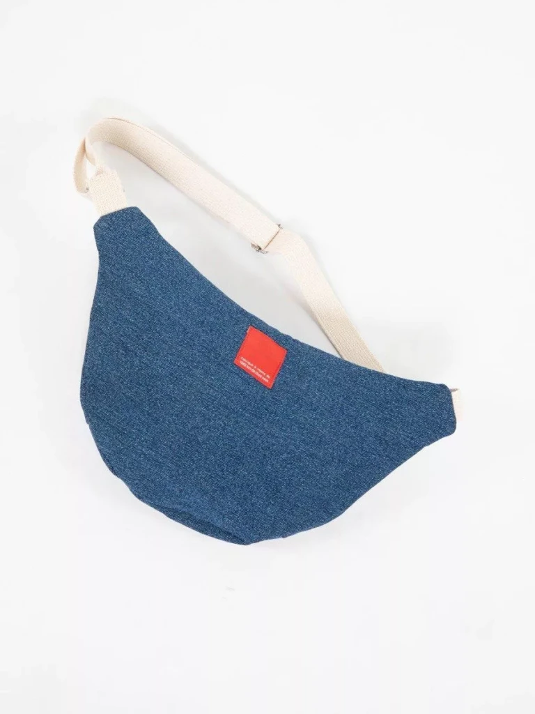 1083 - SAC BANANE DENIM 853 SURCYCLE coton bio indigo ocean Unisexe