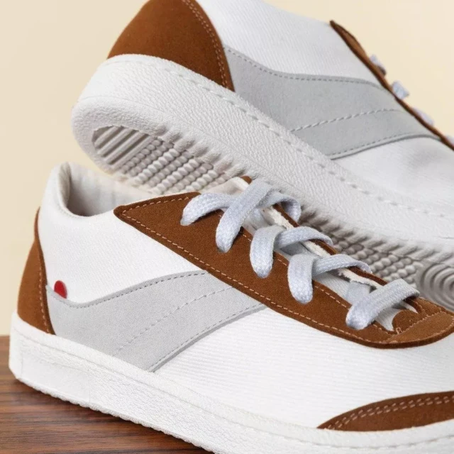 1083 - SNEAKERS VEGAN 901V microfibre ecru bleu glacier Unisexe