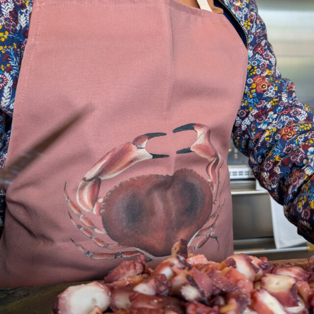 varek.illustrations - Tablier Rouge brique 100% coton : Le Tourteau