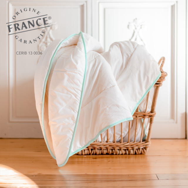 Sénane – Couette toute saison en laine française (Précommande) par la marque Loulenn Loulenn - Sénane – Couette toute saison en laine française (Précommande)