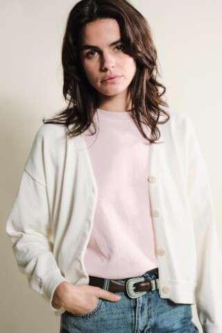 Loucine Cardigan – Écru par la marque Tricots Jean Marc Tricots Jean Marc - Loucine Cardigan – Écru