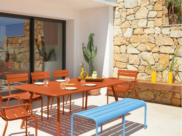 FERMOB - Banc FERMOB Luxembourg 3-4 places en métal - 26 coloris