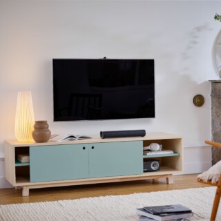 Meuble TV 2 portes en bois KUBE bleu gris Lehon ambiance salon