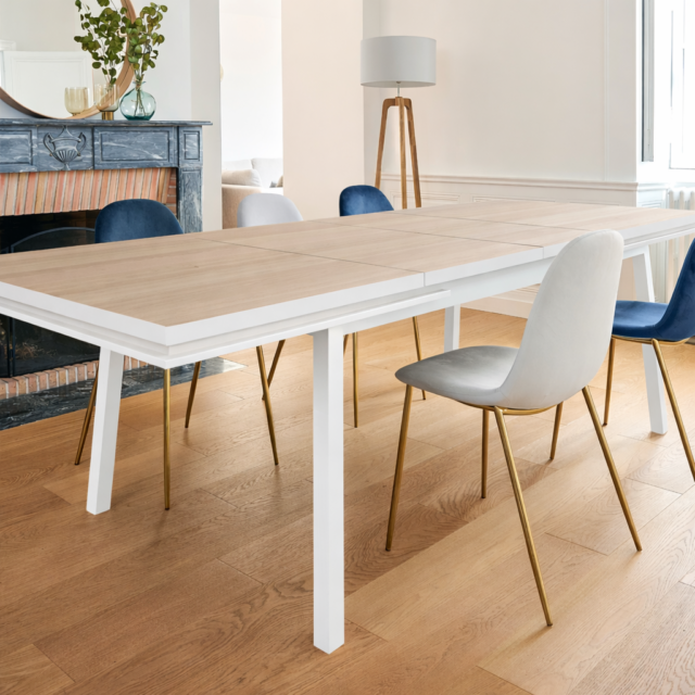 MON PETIT MEUBLE FRANÇAIS - Table extensible ÉGÉE en chêne naturel - piétement blanc