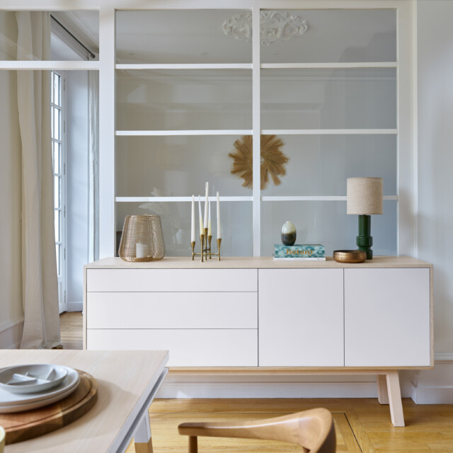 Mon petit meuble français - Grand buffet bois  massif KUBE – version haute, 2 portes 3 tiroirs