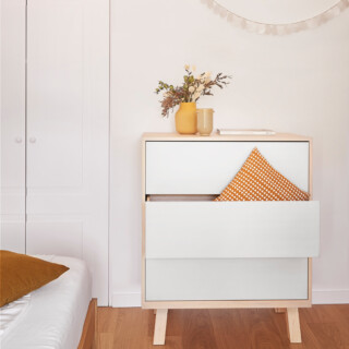 Commode en bois 3 tiroirs KUBE L. 90 cm – version basse, 11 couleurs par la marque Mon Petit Meuble Français Mon Petit Meuble Français - Commode en bois 3 tiroirs KUBE L. 90 cm – version basse, 11 couleurs