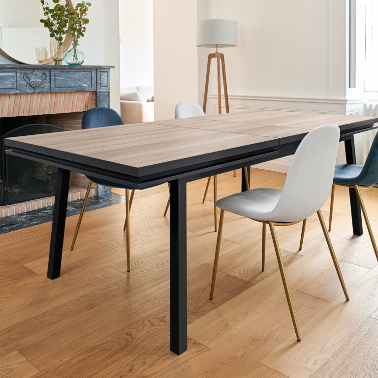 MON PETIT MEUBLE FRANÇAIS - Table extensible ÉGÉE en chêne naturel - piétement noir mat