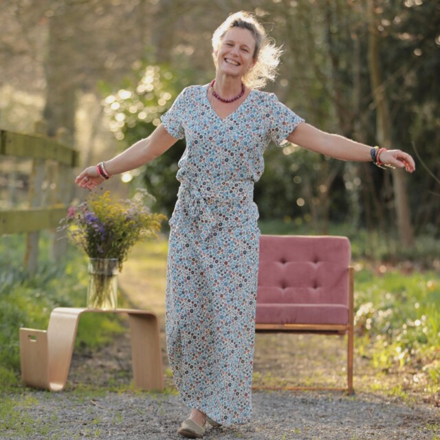 Quintessence - Jupe longue Maya - Double gaze de coton fleurettes bleues