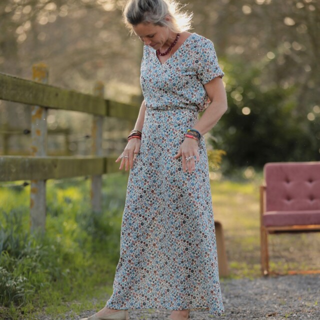 Quintessence - Jupe longue Maya - Double gaze de coton fleurettes bleues