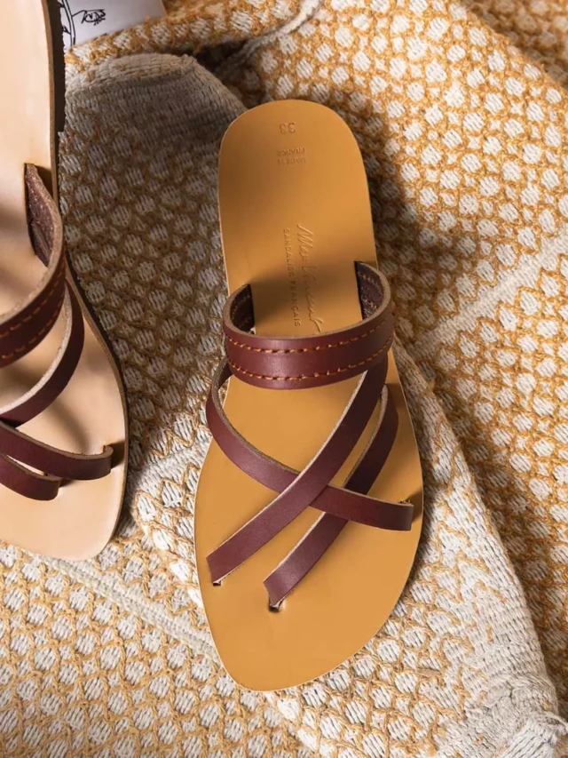 MAX VINCENT - TONGS NOMADE cuir tannage vegetal marron Femme