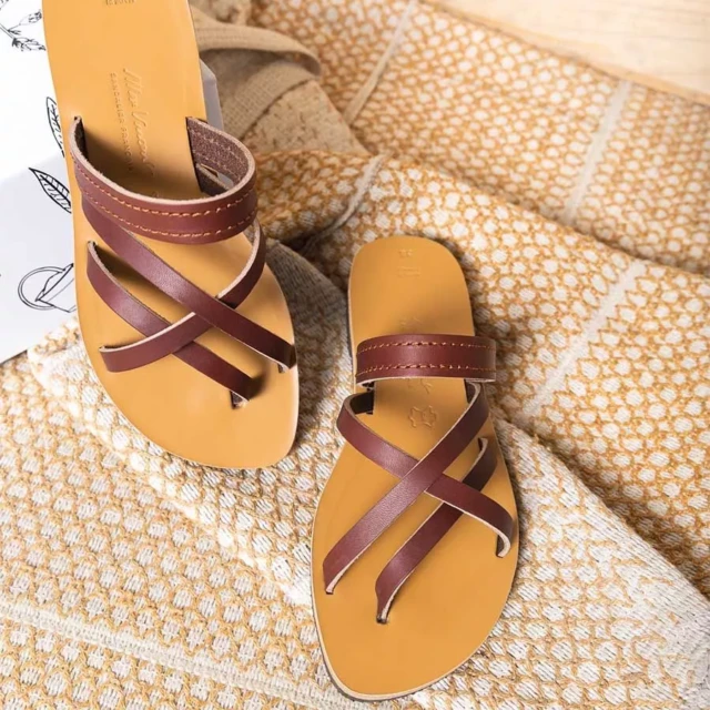 MAX VINCENT - TONGS NOMADE cuir tannage vegetal marron Femme