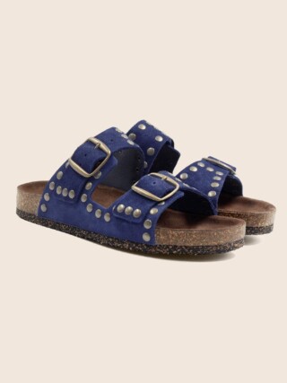 Mules liège cloutées cuir daim bleu par la marque JULES & JENN JULES & JENN - Mules liège cloutées cuir daim bleu