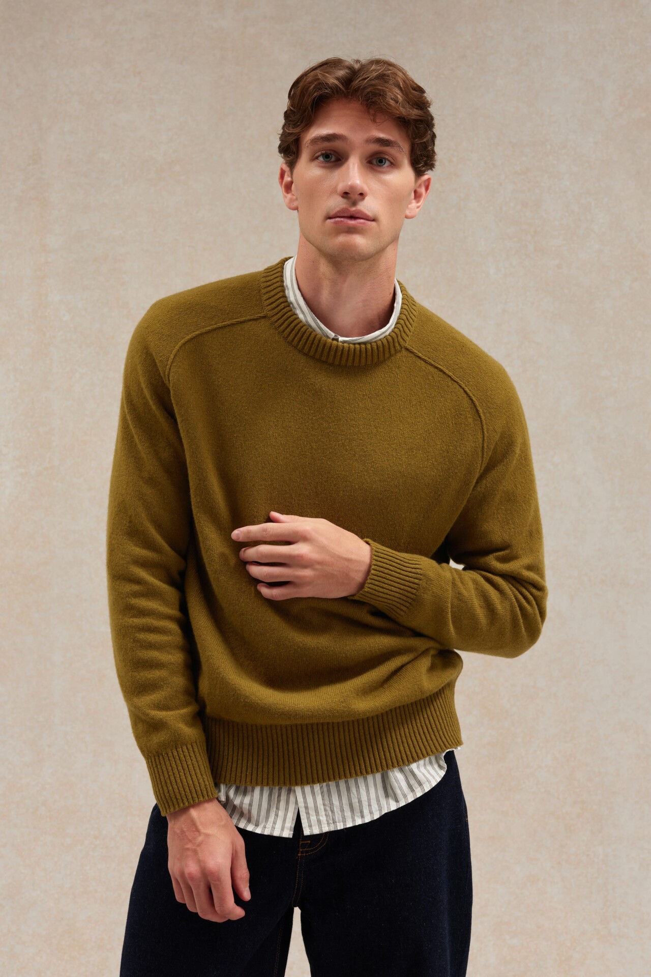 pull homme col rond vert olive laine Le Minor 5 Le Minor - Pull homme col rond olive