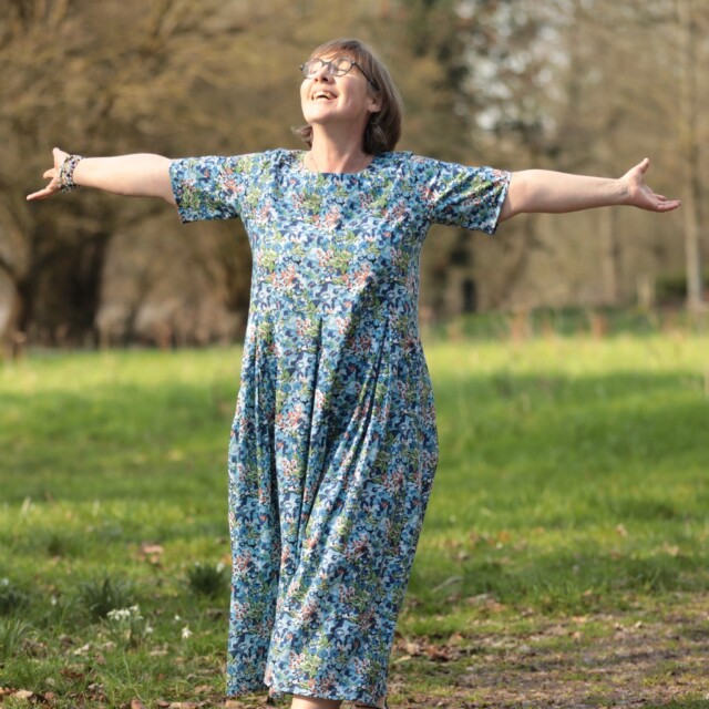 Quintessence - Robe Louisa - Fleurs d'Indigo