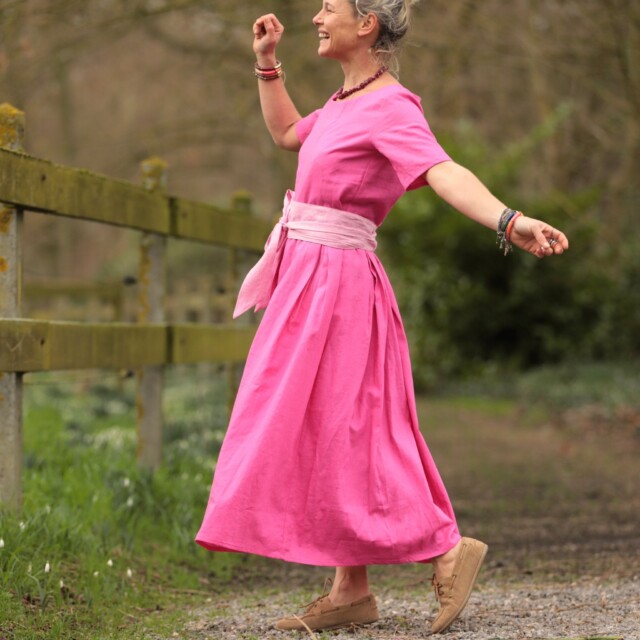 Quintessence - Robe Louisa – Lin fuchsia