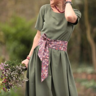 Quintessence - Robe Louisa  Viscose/lin kaki