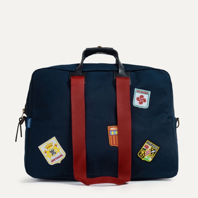 Sac voyage aviateur Missak – Bleu emblèmes par la marque Bleu de Chauffe Bleu de Chauffe - Sac voyage aviateur Missak – Bleu emblèmes