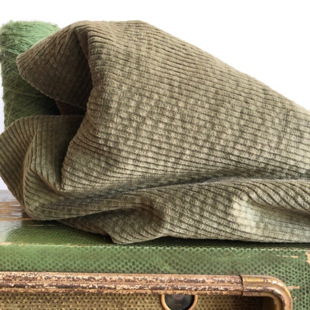 Quintessence - Veste Annie - Velours côtelé kaki