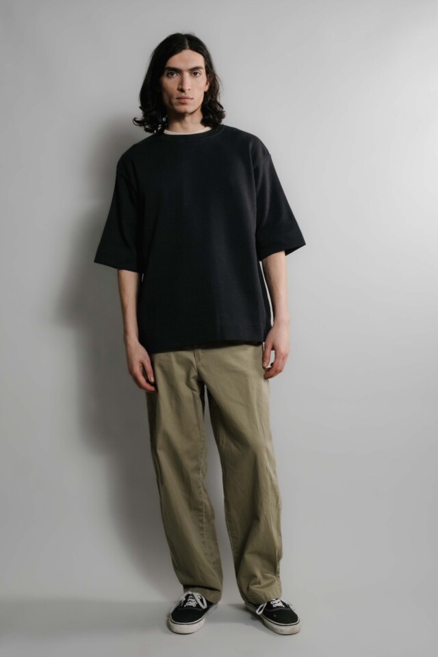 Nitto Knitwear - Vahé manches courtes - Noir