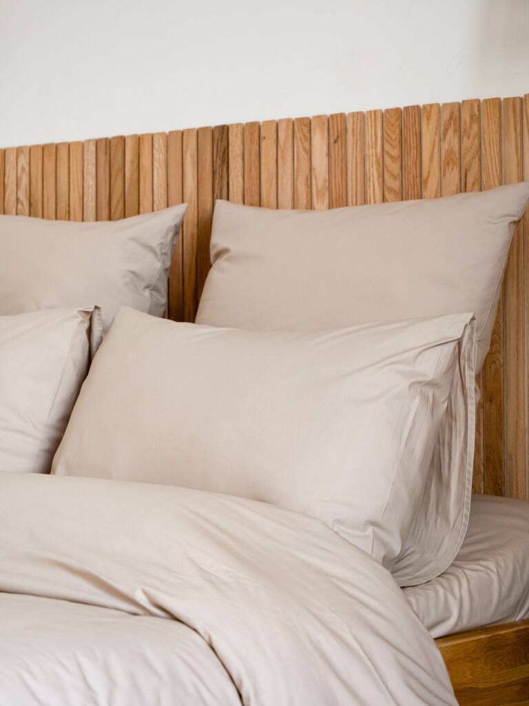 Dejorine - Parure de lit en Percale de coton - Beige – 200x200cm / 260x240cm / 40x60cm