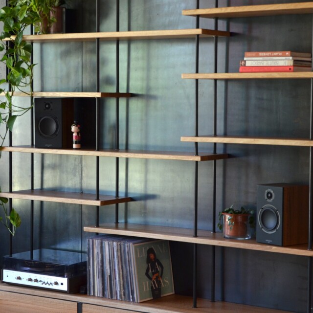 Micheli Design - Bibliothèque bois et métal sur mesure BELLONA