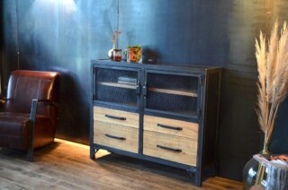 Buffet compact industriel chêne et métal grillagé PAX par la marque Micheli Design Micheli Design - Buffet compact industriel chêne et métal grillagé PAX