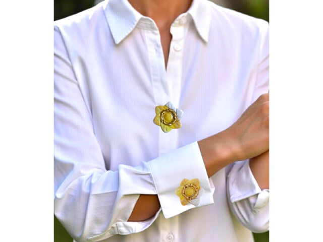L'Atelier de Patricia - Cache bouton chemise - fleur doré Dégradé jaune et blanc